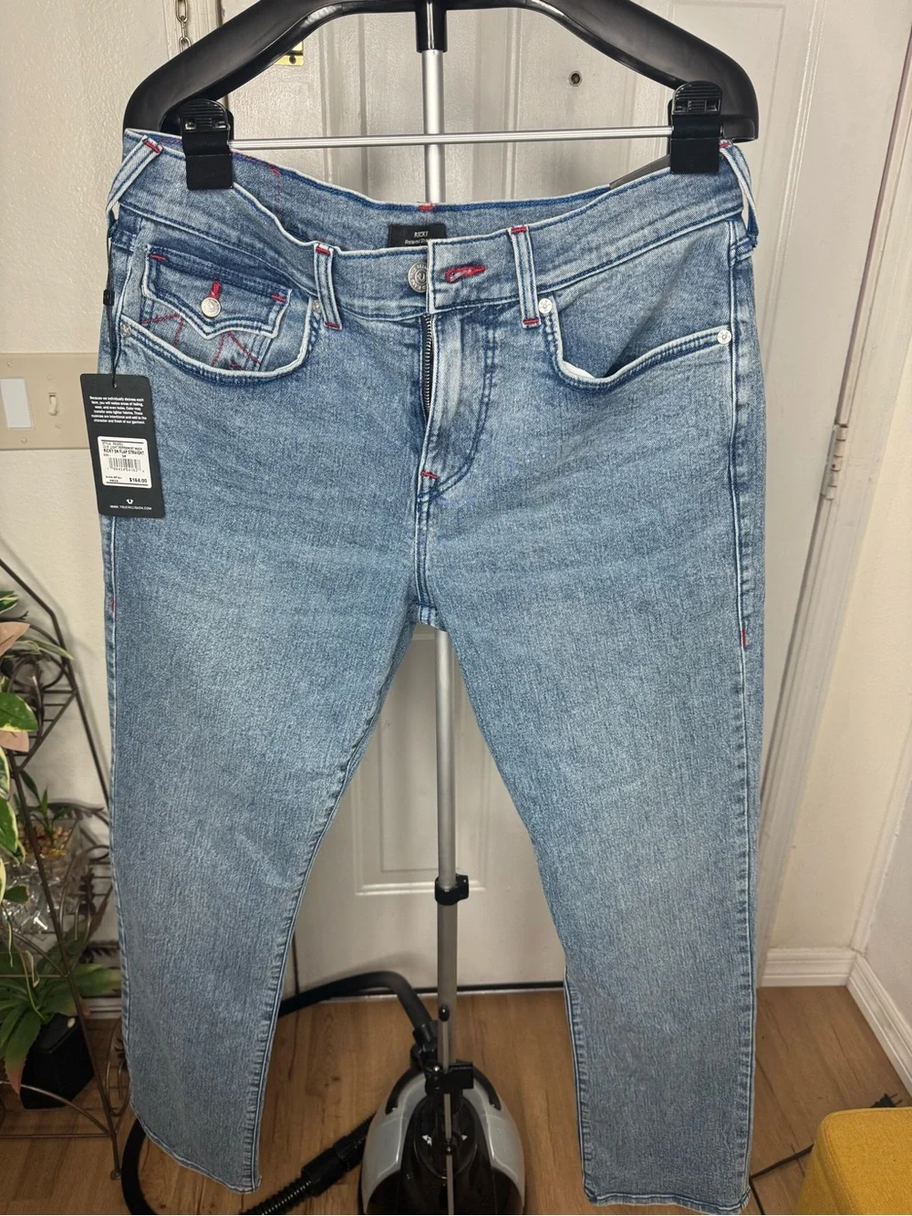 True Religion Light Blue SNP flap Relaxed straight Jeans Sz 34